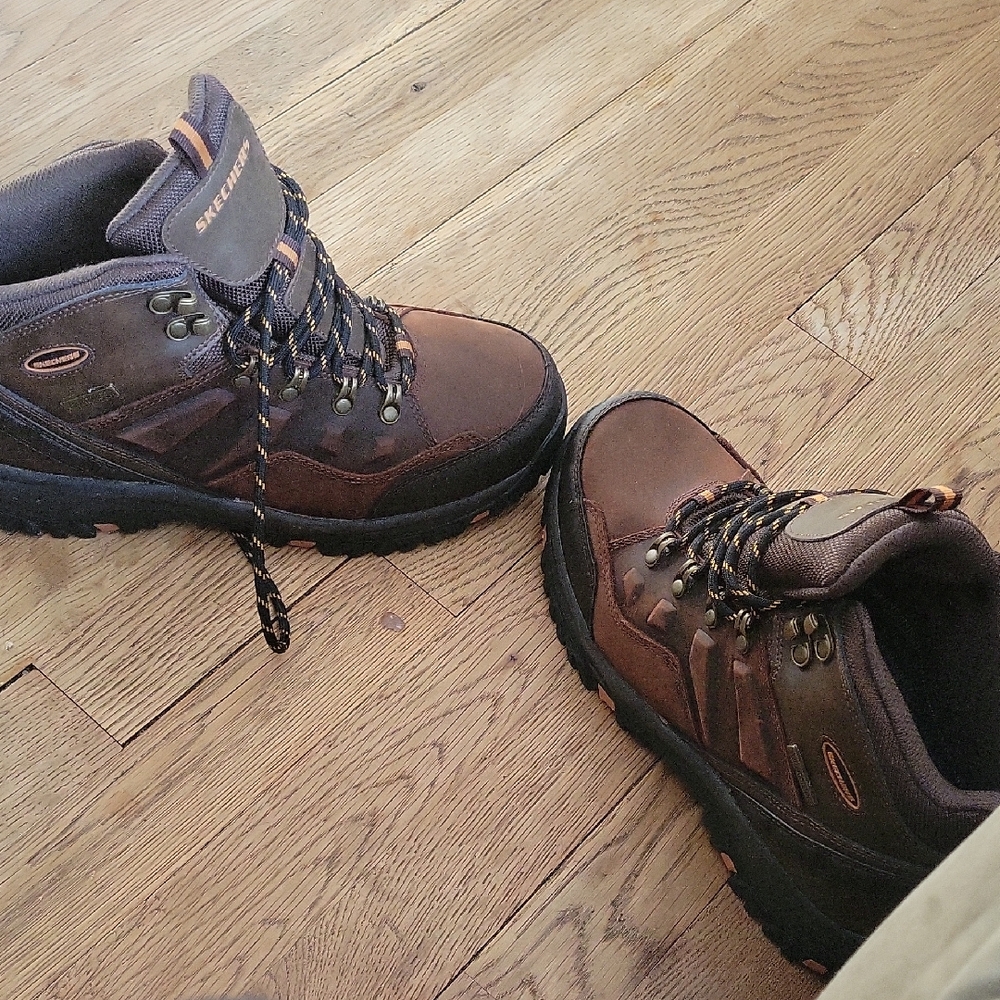 Skechers Boys Dark Brown Outdoor Boots Size 7